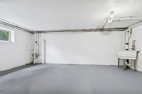 81 Midland Road New York City NY 10308