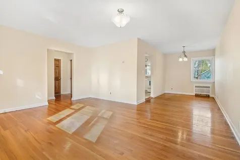 81 Midland Road New York City NY 10308