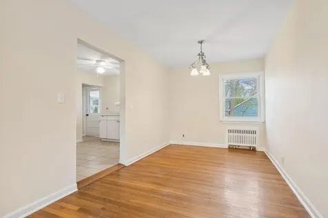 81 Midland Road New York City NY 10308