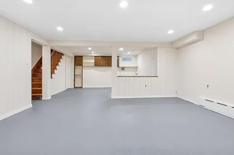 81 Midland Road New York City NY 10308