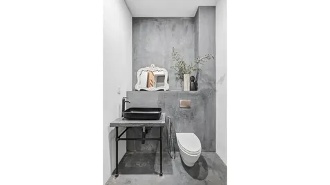 448 W 37th Street New York City NY 10018