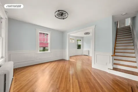 270 Richmond Terrace New York City NY 10301