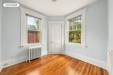 270 Richmond Terrace New York City NY 10301