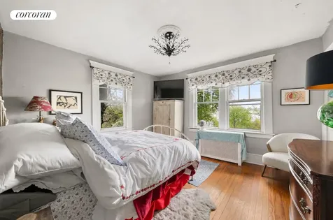 270 Richmond Terrace New York City NY 10301