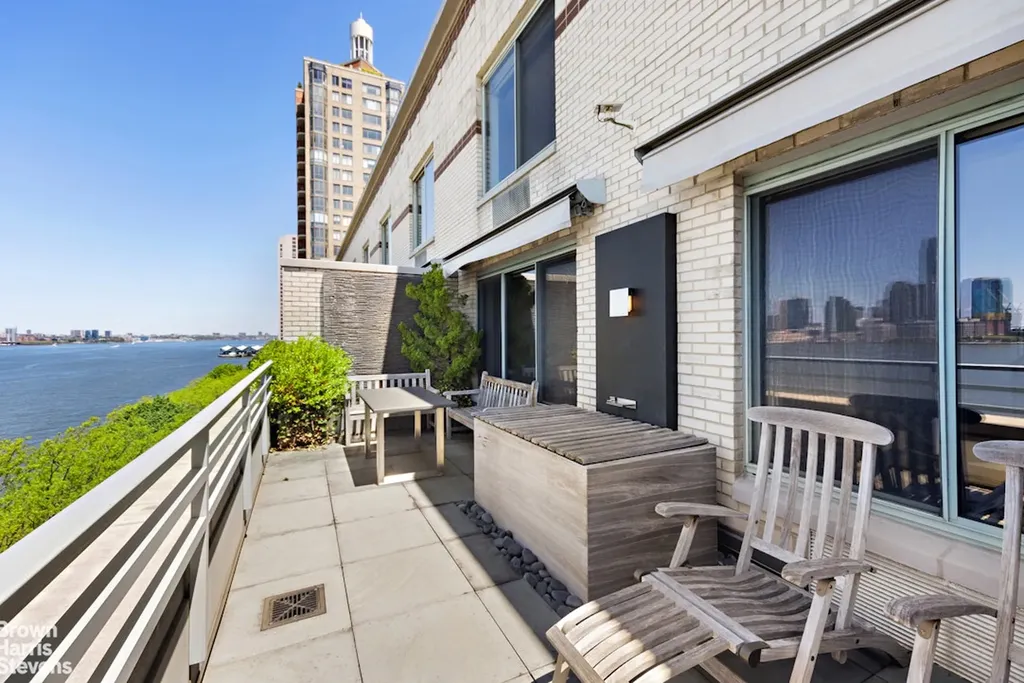 21 S End Avenue New York City NY 10280