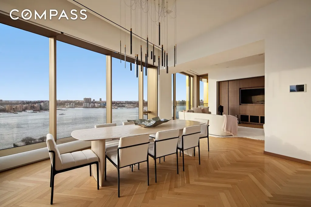 551 W 21st Street New York City NY 10011