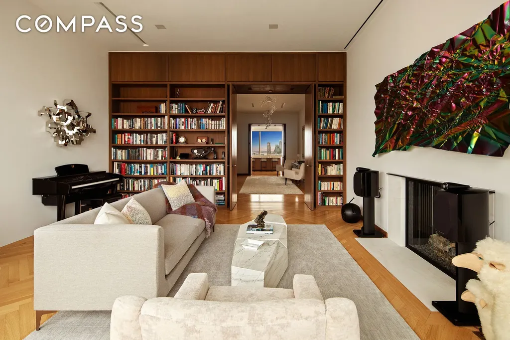 551 W 21st Street New York City NY 10011