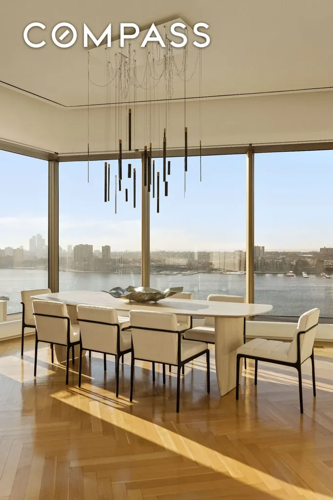 551 W 21st Street New York City NY 10011