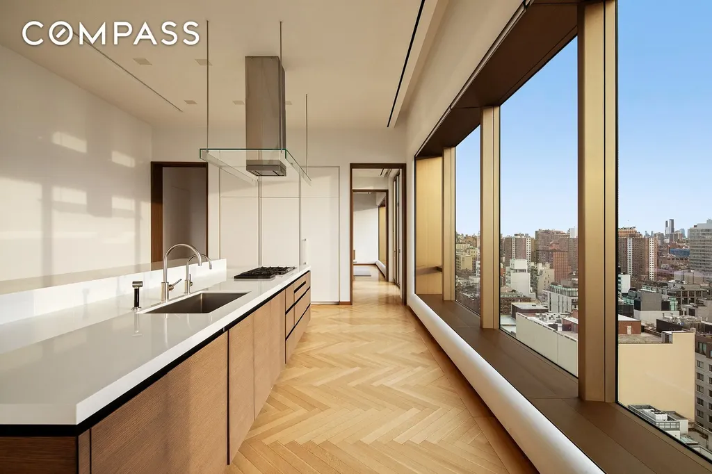 551 W 21st Street New York City NY 10011