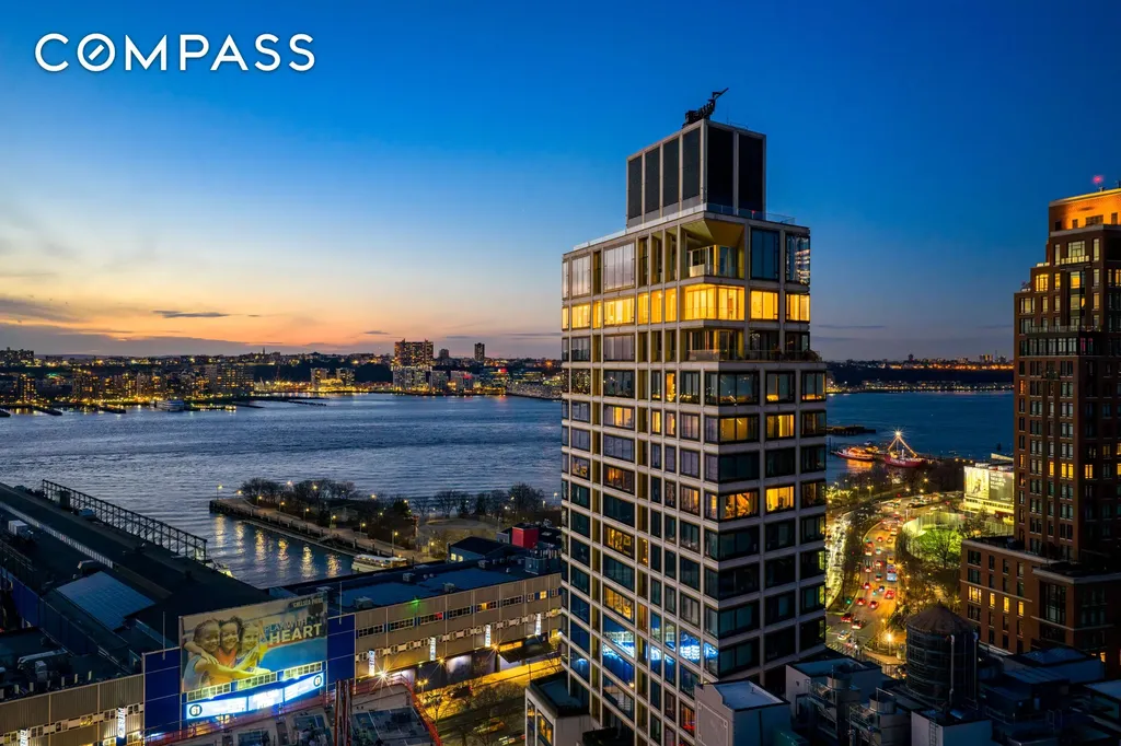 551 W 21st Street New York City NY 10011