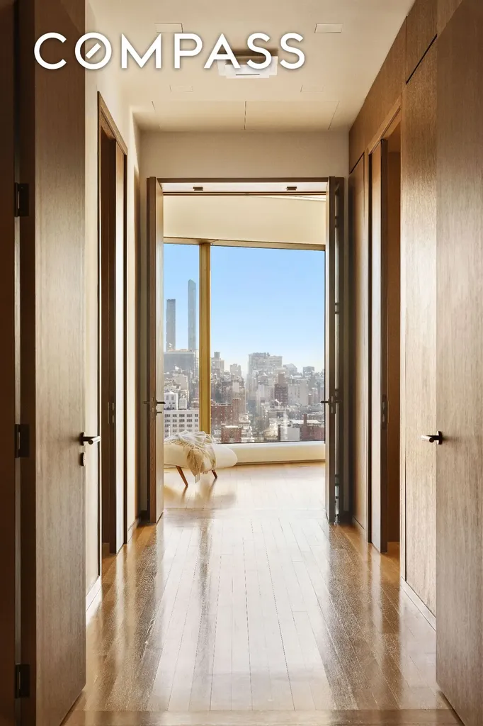 551 W 21st Street New York City NY 10011