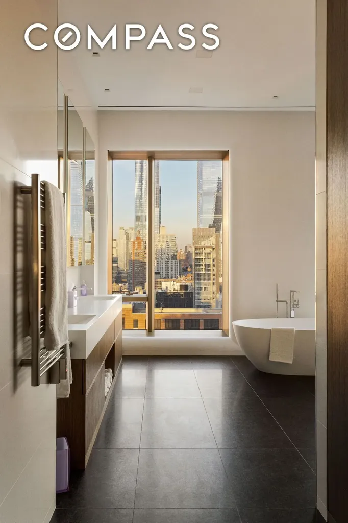 551 W 21st Street New York City NY 10011