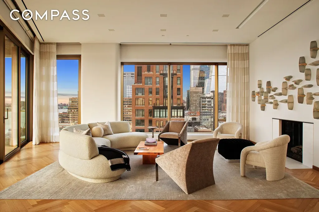 551 W 21st Street New York City NY 10011