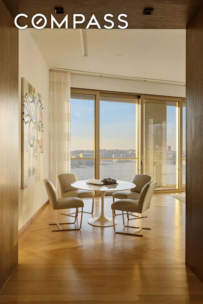 551 W 21st Street New York City NY 10011