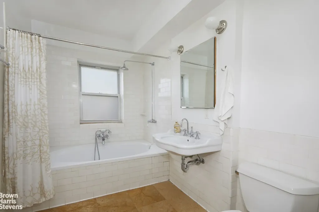 21-13 45th Avenue New York City NY 11101