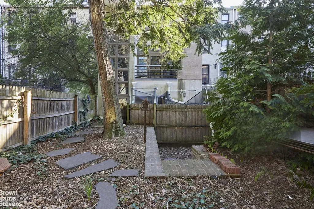 21-13 45th Avenue New York City NY 11101