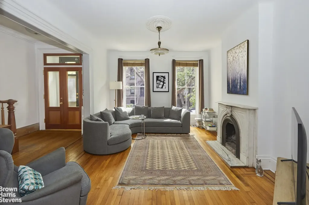 21-13 45th Avenue New York City NY 11101