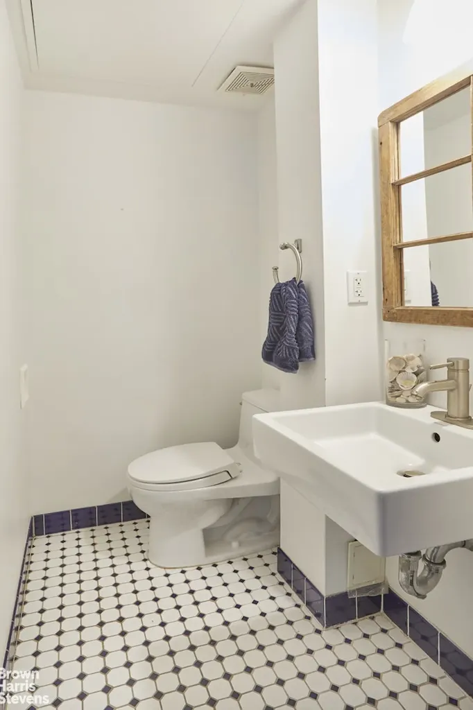 21-13 45th Avenue New York City NY 11101