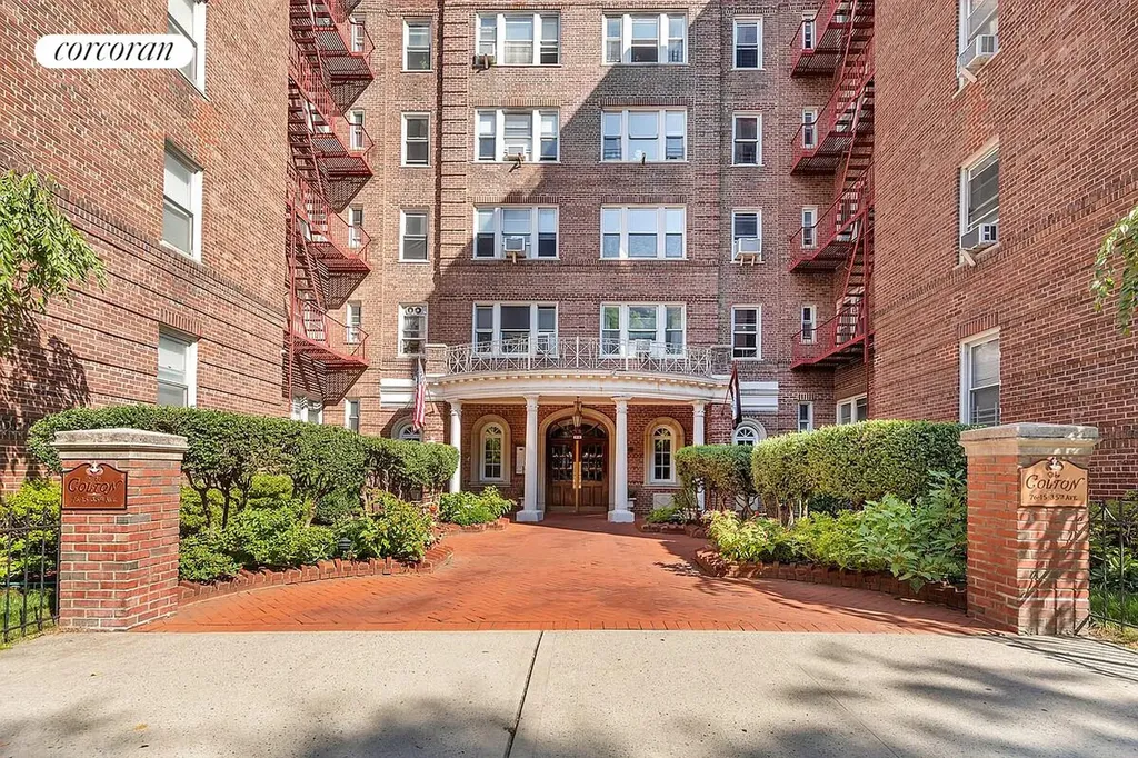 76-15 35th Avenue New York City NY 11372