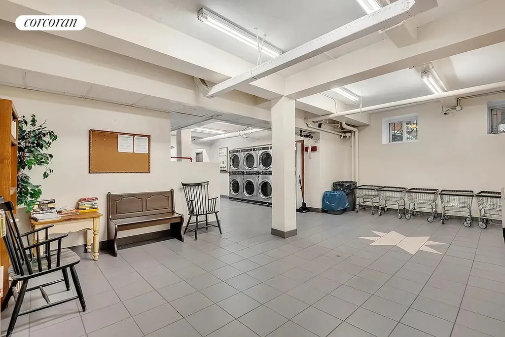 76-15 35th Avenue New York City NY 11372