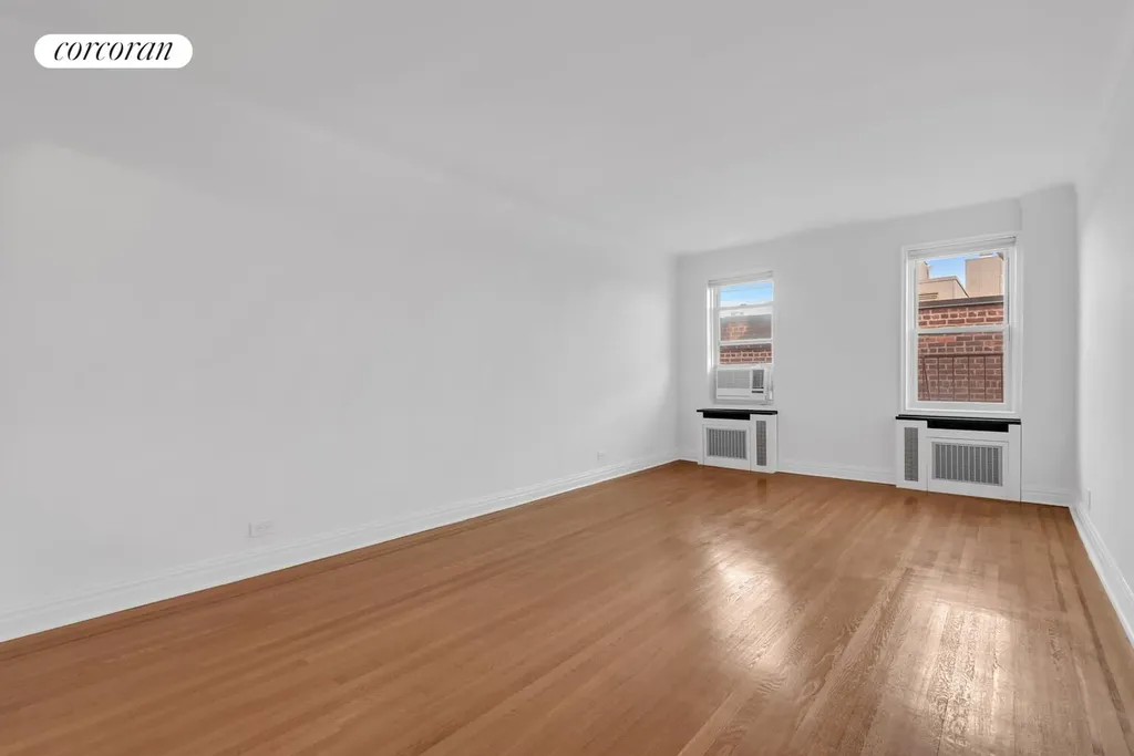 76-15 35th Avenue New York City NY 11372