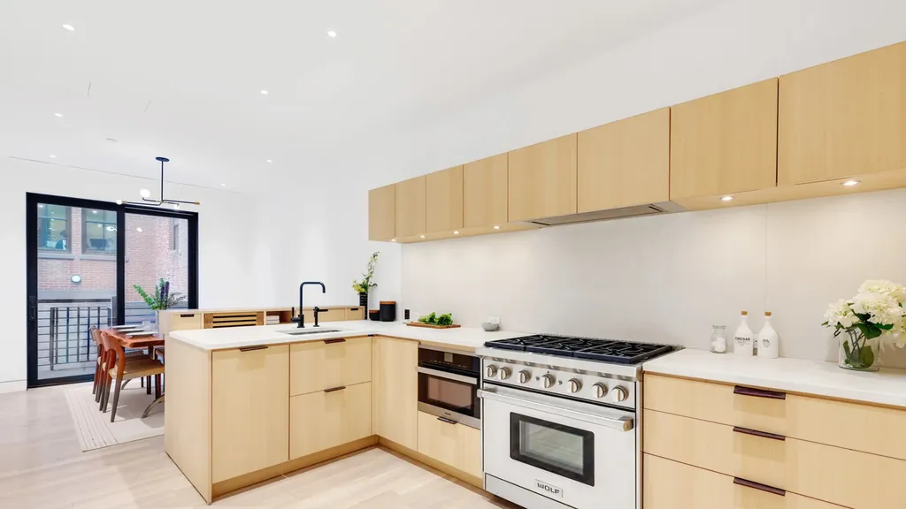 267 1/2 Water Street New York City NY 10038