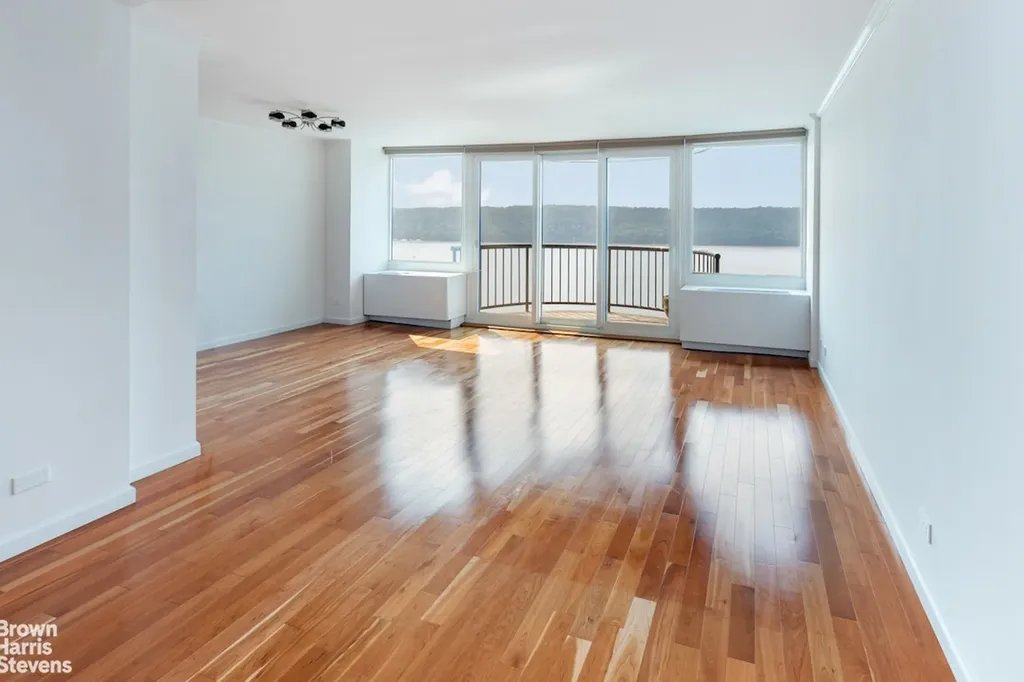 2521 Palisade Avenue New York City NY 10463