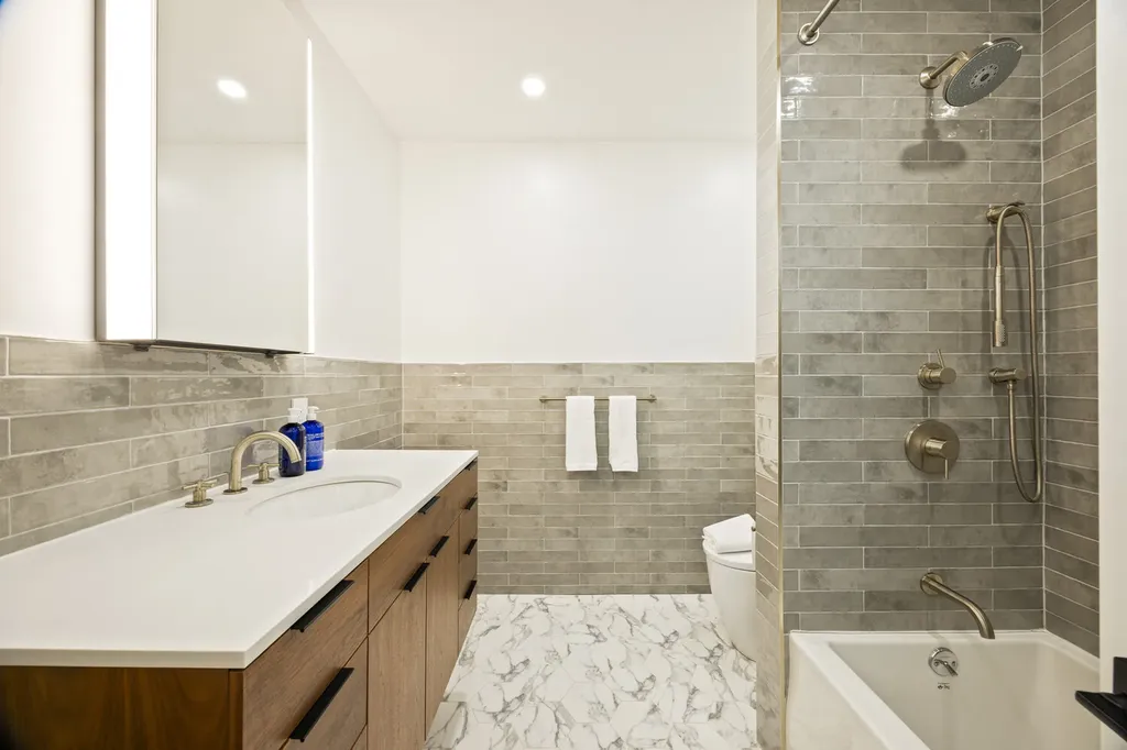 391 Manhattan Avenue New York City NY 10026