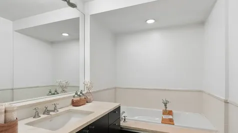 207 E 57th Street New York City NY 10022