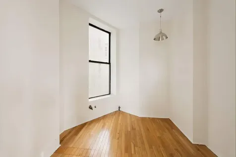 529 E 12th Street New York City NY 10009