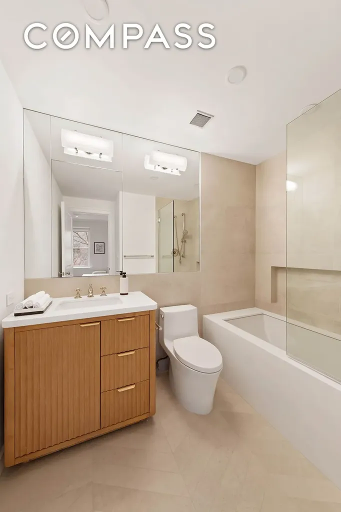 9 W 84th Street New York City NY 10024