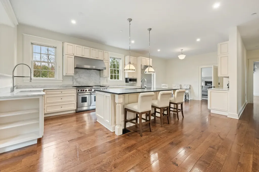 5020 Grosvenor Avenue New York City NY 10471