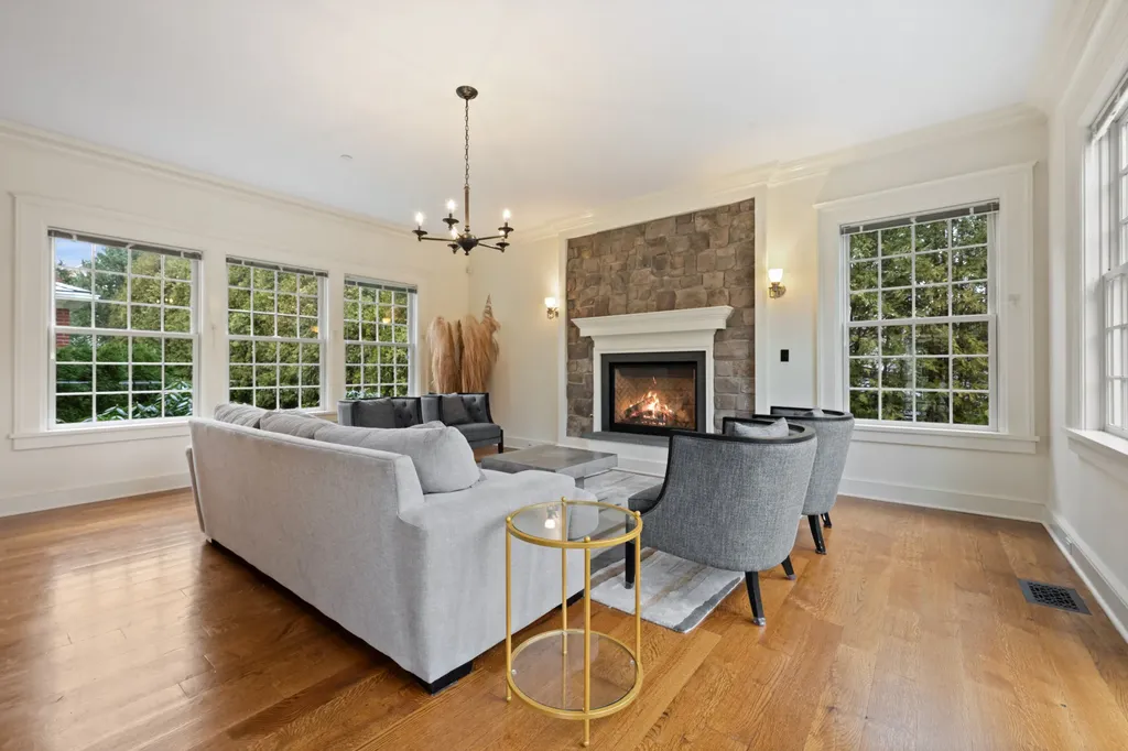 5020 Grosvenor Avenue New York City NY 10471