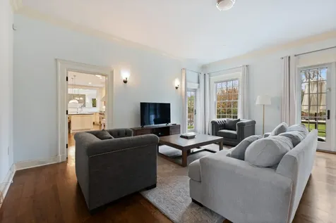 5020 Grosvenor Avenue New York City NY 10471