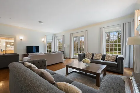 5020 Grosvenor Avenue New York City NY 10471