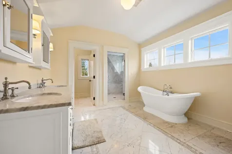 5020 Grosvenor Avenue New York City NY 10471