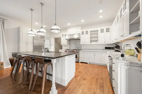 5041 Goodridge Avenue New York City NY 10471