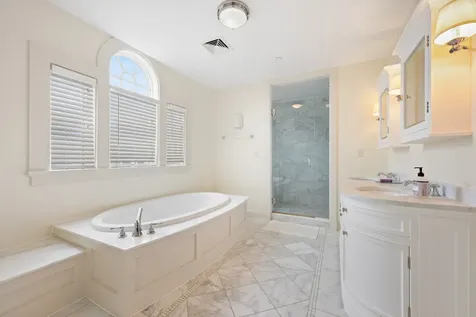 5041 Goodridge Avenue New York City NY 10471
