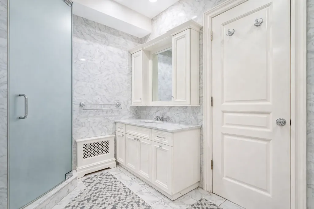850 E 23rd Street New York City NY 11210