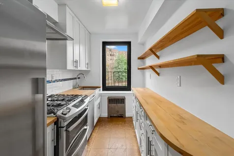 31 Nagle Avenue New York City NY 10040