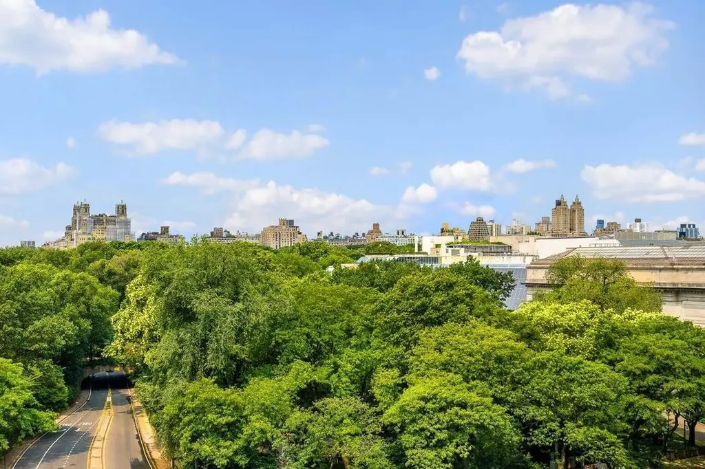 4 E 79th Street New York City NY 10075
