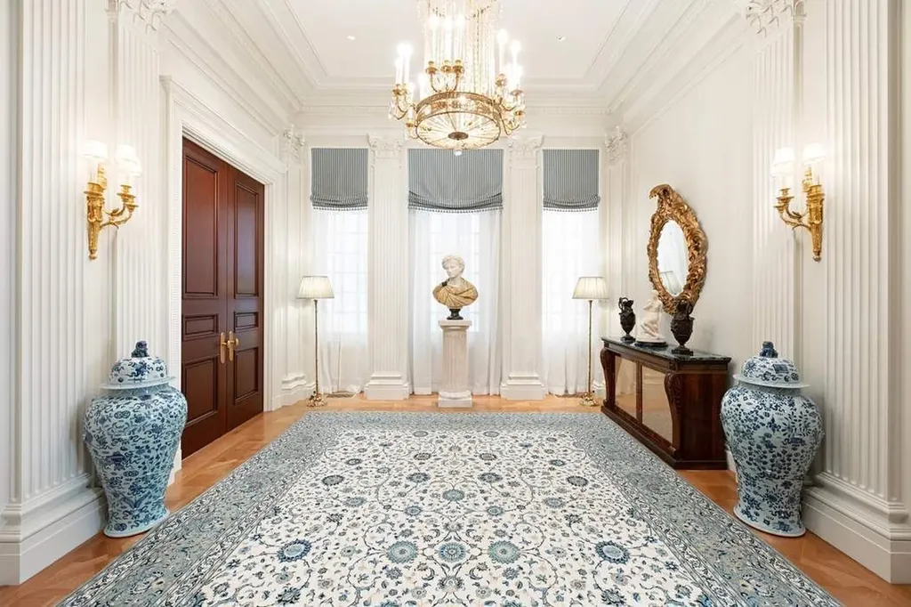 4 E 79th Street New York City NY 10075