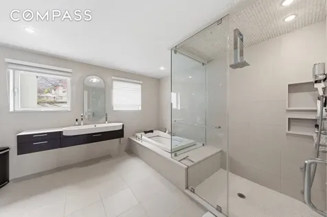 186 Flagg Place New York City NY 10304