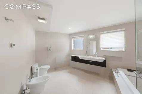 186 Flagg Place New York City NY 10304