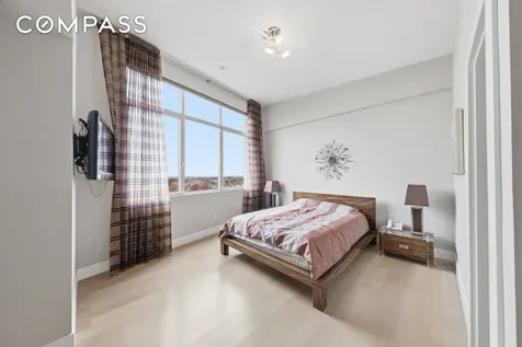 186 Flagg Place New York City NY 10304