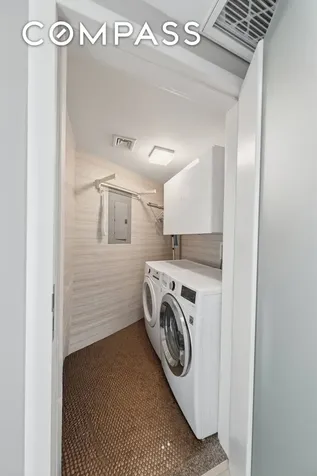 186 Flagg Place New York City NY 10304