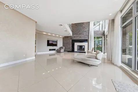 186 Flagg Place New York City NY 10304