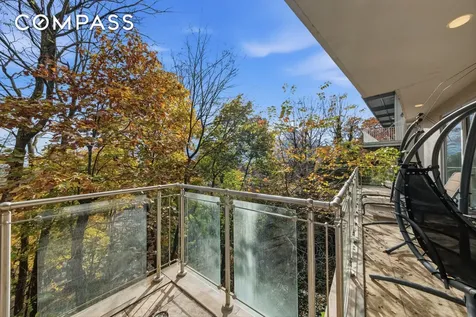186 Flagg Place New York City NY 10304