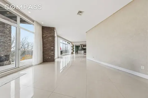 186 Flagg Place New York City NY 10304