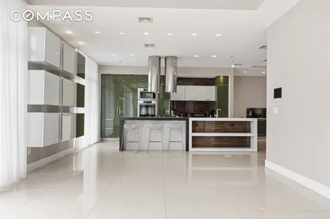 186 Flagg Place New York City NY 10304